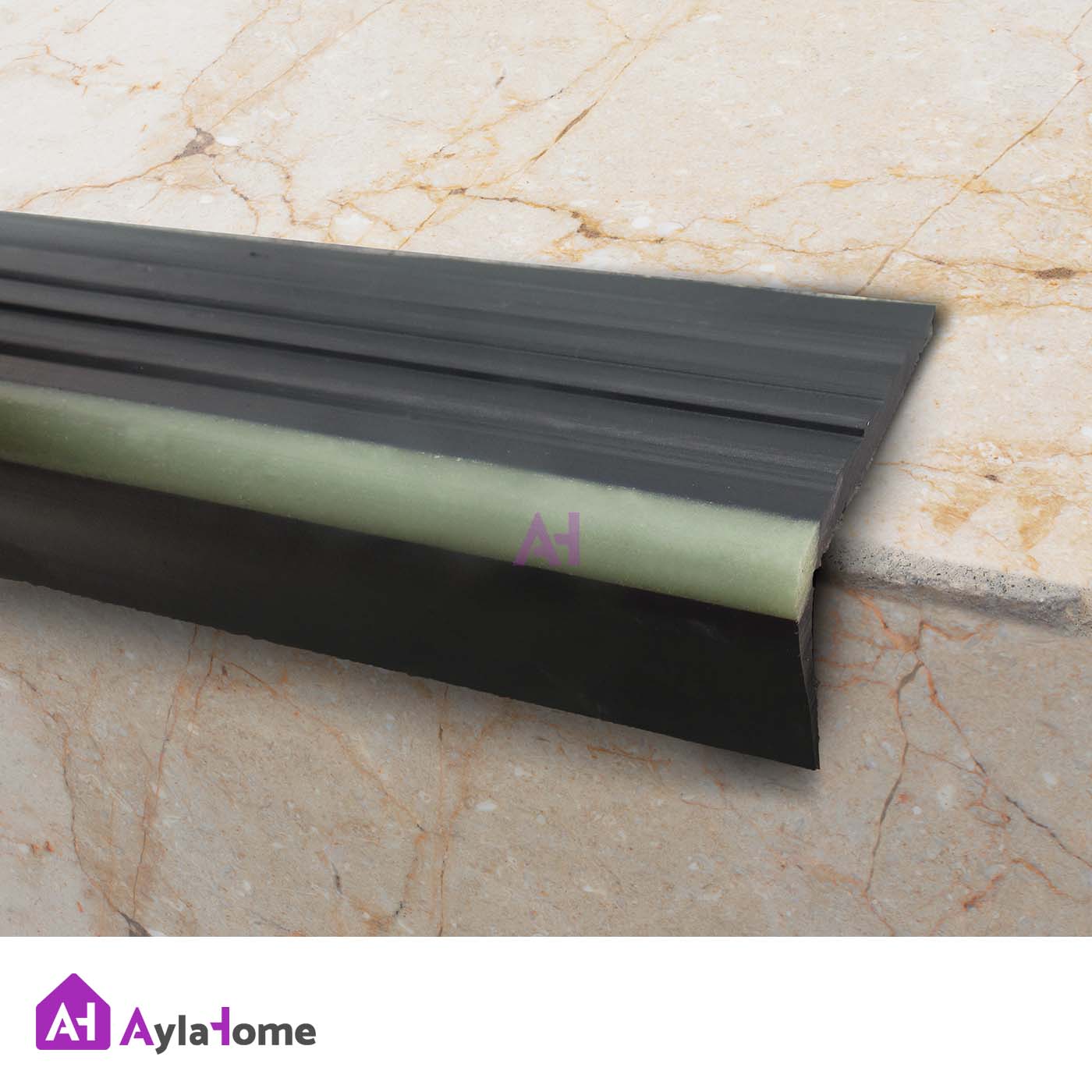 ترمز پله پی وی سی نبشی با نوار شب تاب کد T11-1 (شاخه 120 سانتی)