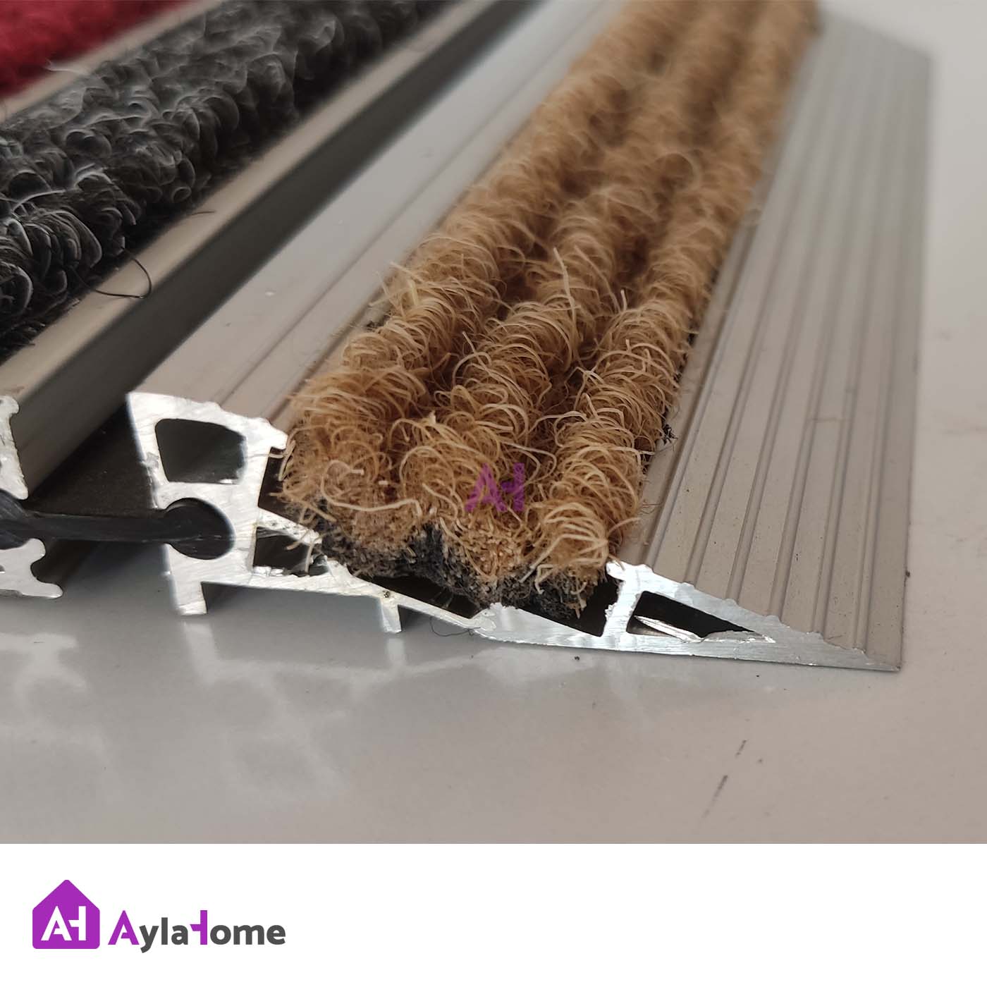 پروفیل آلومینیومی شیبدار 2 سانتی موکت خور کد A8 نقره ای (شاخه 3 متری)